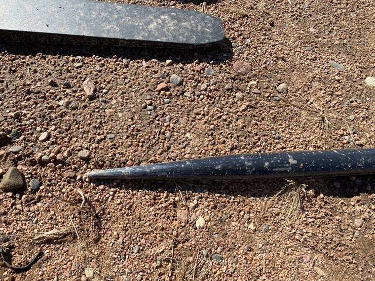 #4069-•-new-jct-2-tine-bale-spear-attachment-image-5