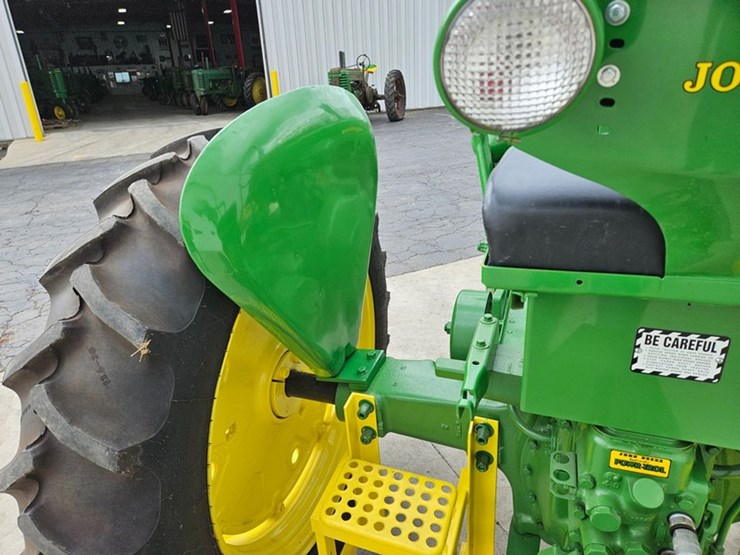 1955-john-deere-60-image-21