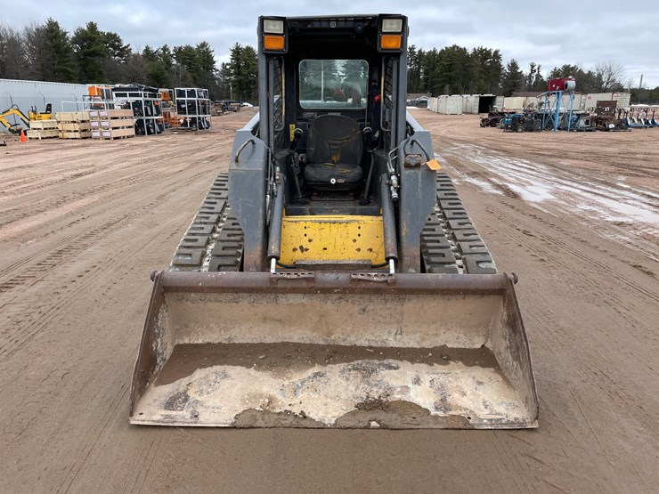 2007-new-holland-c185-image-8