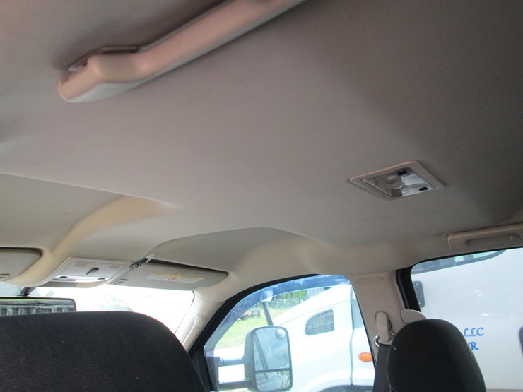 2011-chevrolet-2500hd-image-29