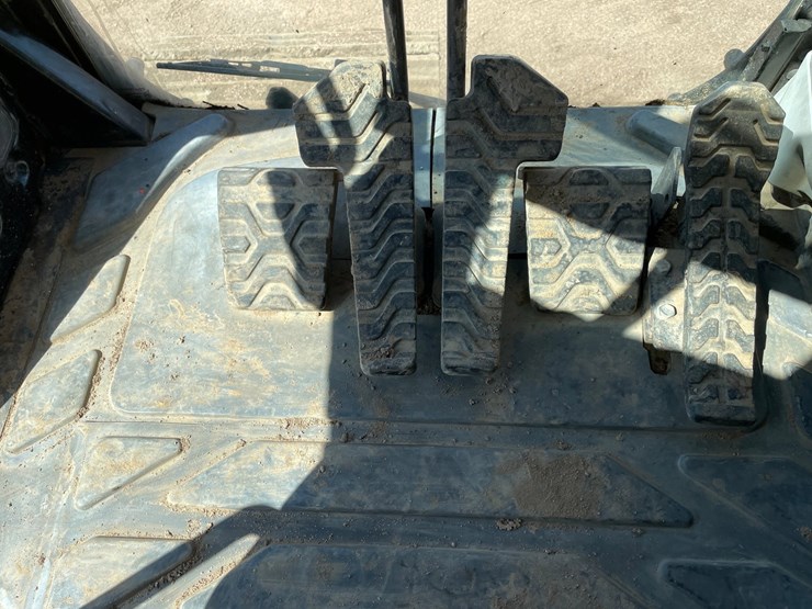 caterpillar-324e-image-78