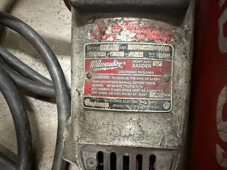 #2041-•-industrial-milwaukee-hand-powered-tools-image-3