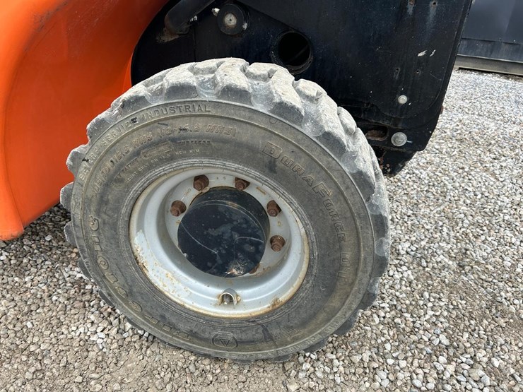 2015-jlg-g5-18a-image-14