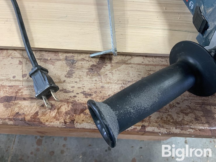 bosch-gws8-45-angle-grinder-image-13