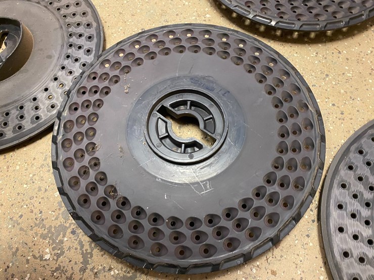 john-deere-7200-image-4