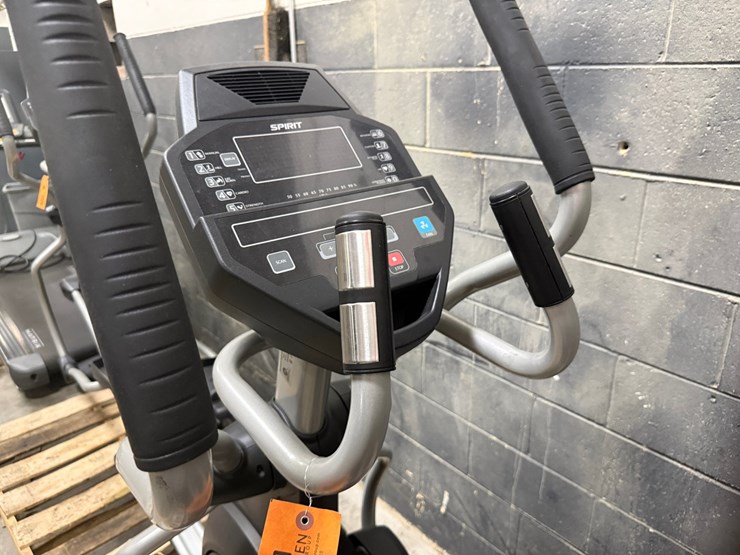 #2069-•-spirit-elliptical-ce800-image-3