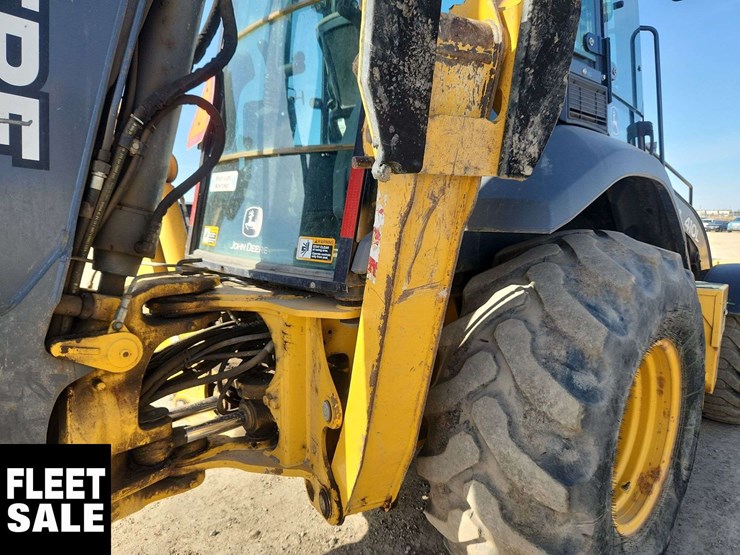 2017-deere-410l-image-40