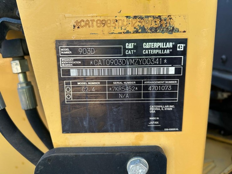 2019-caterpillar-903d-image-26