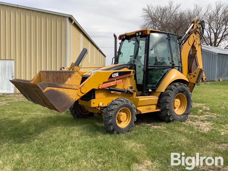 2006-caterpillar-420e-image-1