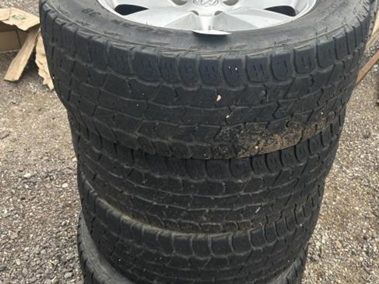 #43-•-(4)-dodge-ram-rims-&-tires-image-4