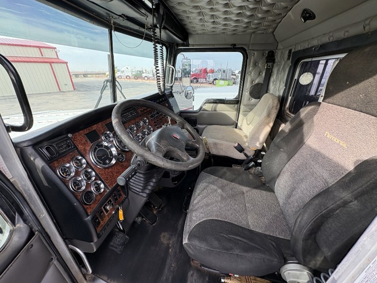 2007-kenworth-c500b-image-9