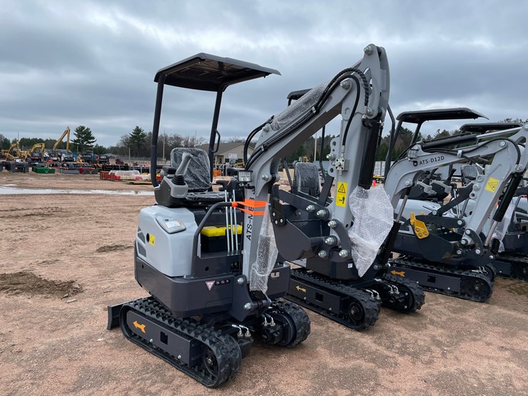 #5520-•-new-ats-me18-mini-excavator-image-2
