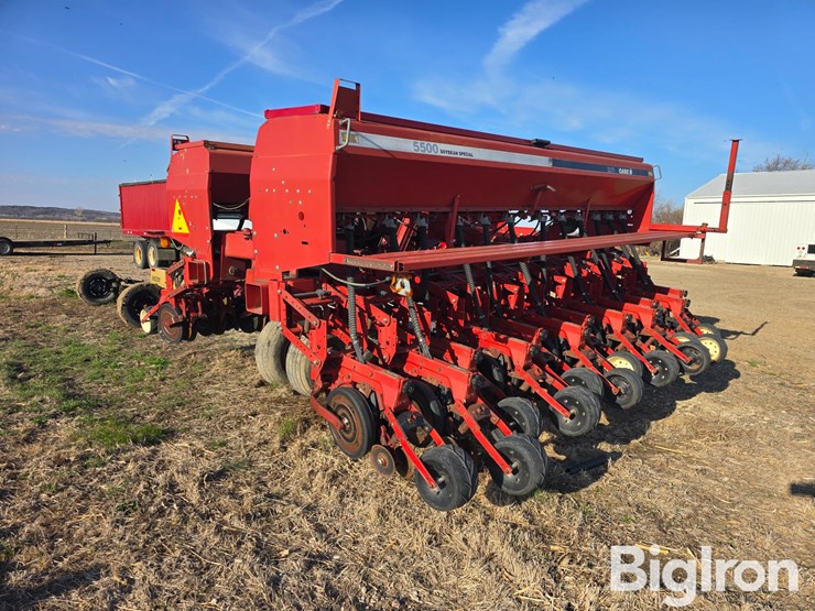 case-ih-5500-image-5