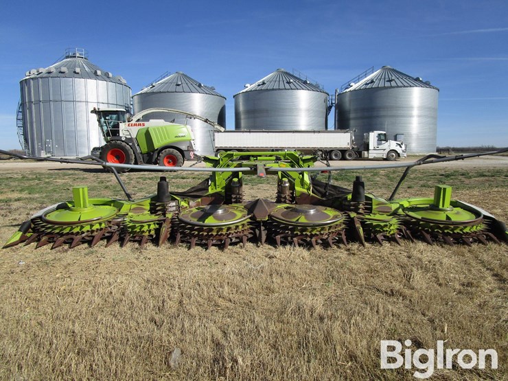 2019-claas-orbis-750-image-2