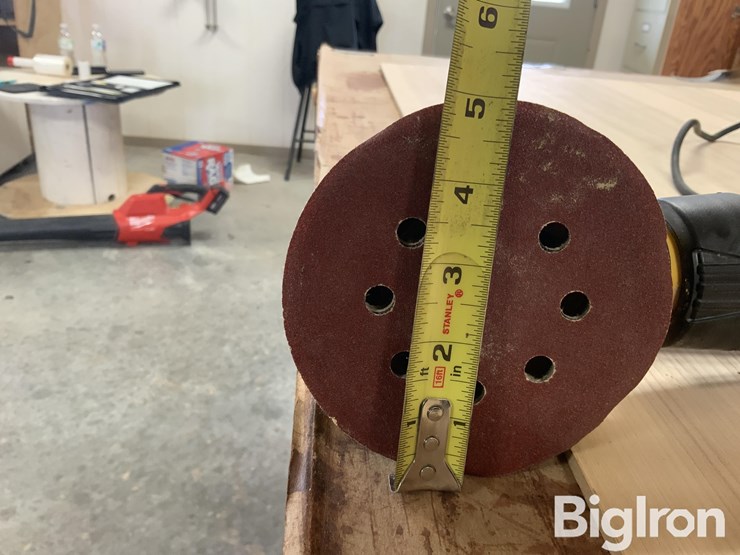 dewalt-dwe6423-sander-image-11