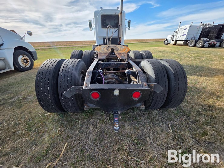 1999-peterbilt-377-image-6