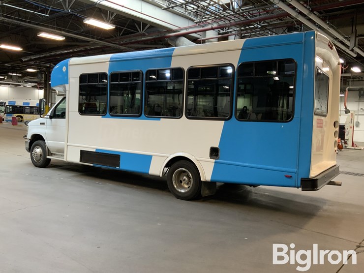 2016-ford-e450-image-7