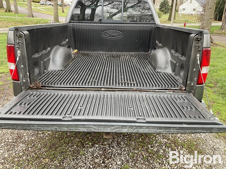 2004-ford-f150-xlt-image-13
