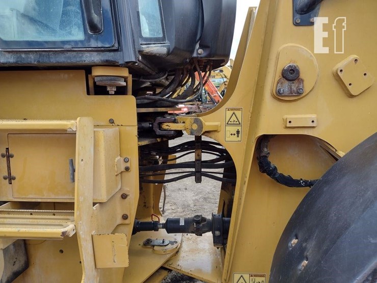 2015-caterpillar-914k-image-34