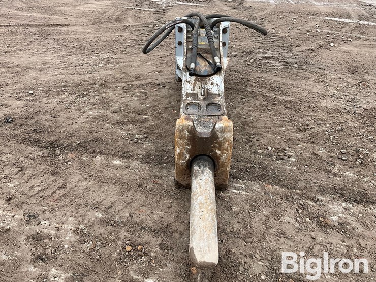 john-deere-210-image-6