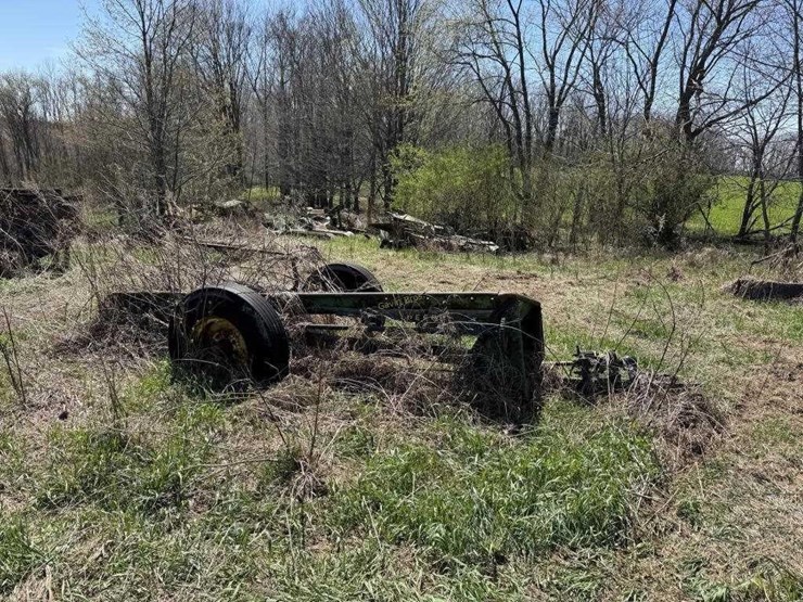 large-lot-of-scrap-machinery/vehicles-image-19