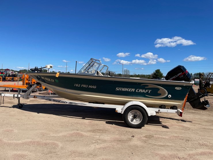 #1570-•-1998-smoker-craft-162-pro-mag-boat-with-trailer-(has-wi-title)-image-9