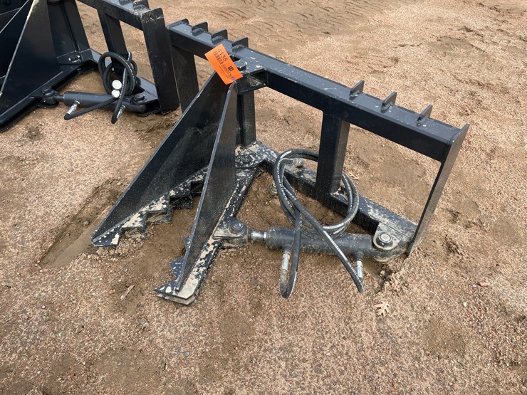 #4135-•-jct-hydraulic-tree-puller-attachment-image-1