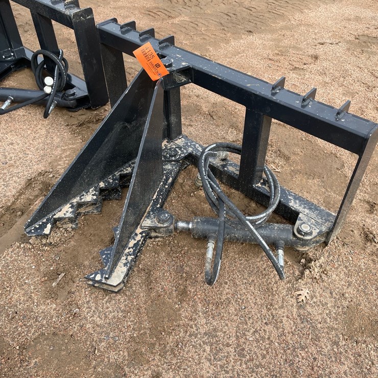 #4135 • JCT Hydraulic Tree Puller Attachment