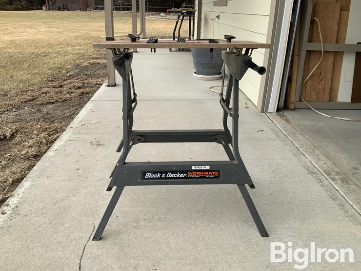 black-&-decker-dual-27"-work-center-image-2