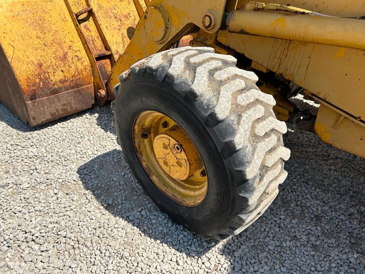 john-deere-310d-image-21