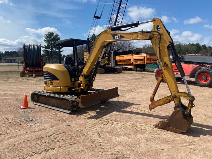 caterpillar-305c-cr-image-3