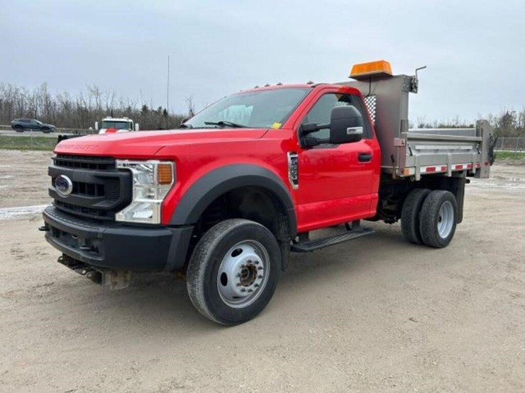 2020-ford-f550-xl-image-1