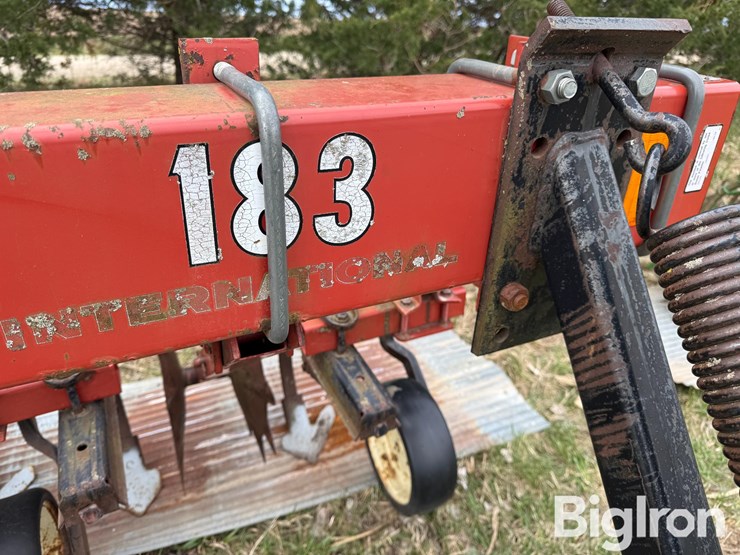 case-ih-183-image-19