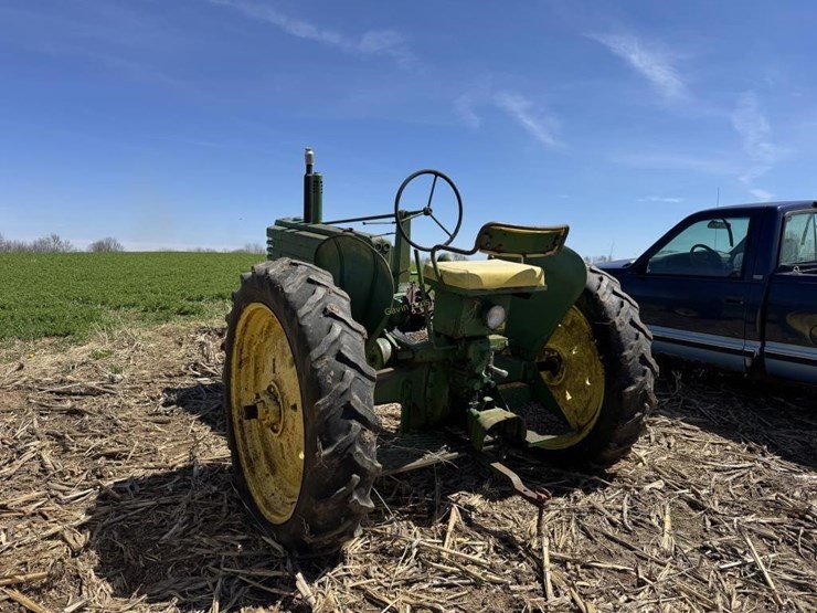 john-deere-b-image-6