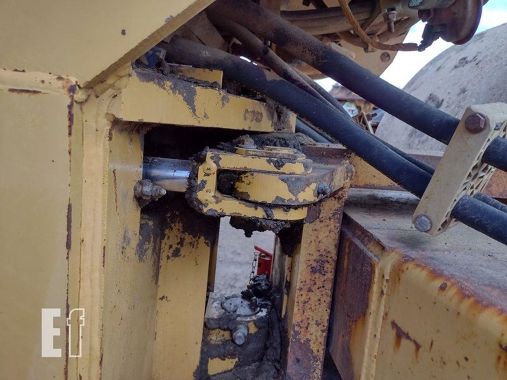 1999-caterpillar-cs-563c-image-23