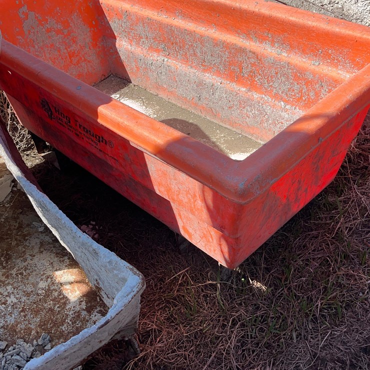 Hog trough