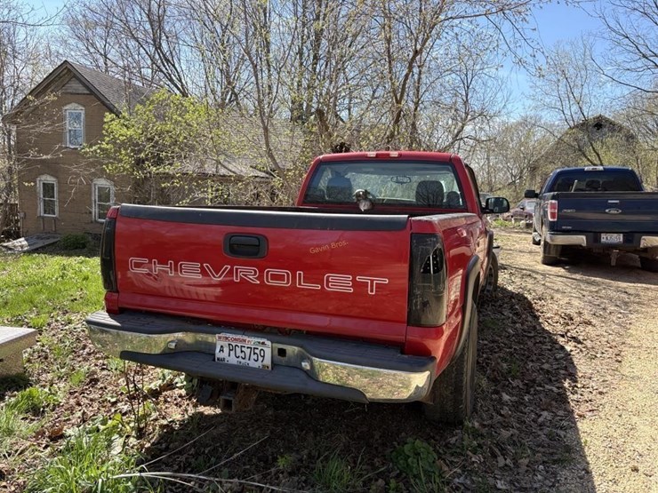 2005-chevrolet-1500-image-13