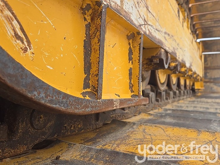2019-deere-700k-lgp-image-13