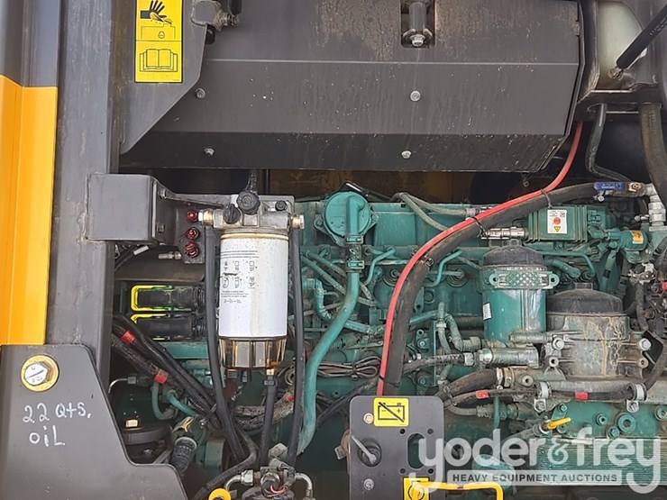 2012-volvo-g940b-image-35