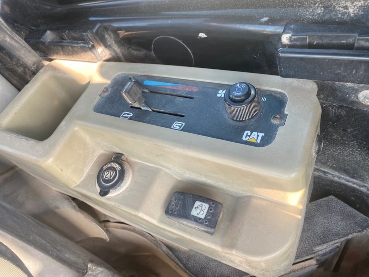 caterpillar-303c-cr-image-36