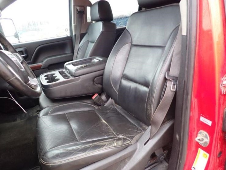 2016-gmc-2500hd-image-29
