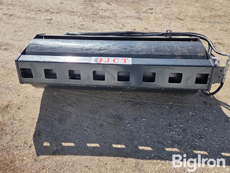 jct-vibratory-roller-skid-steer-attachment-image-2