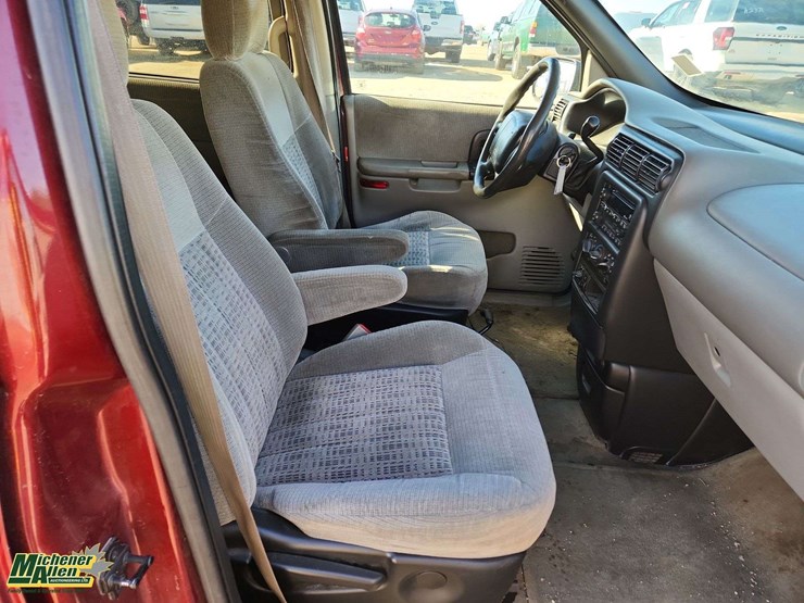 2001-chevrolet-venture-ls-image-19
