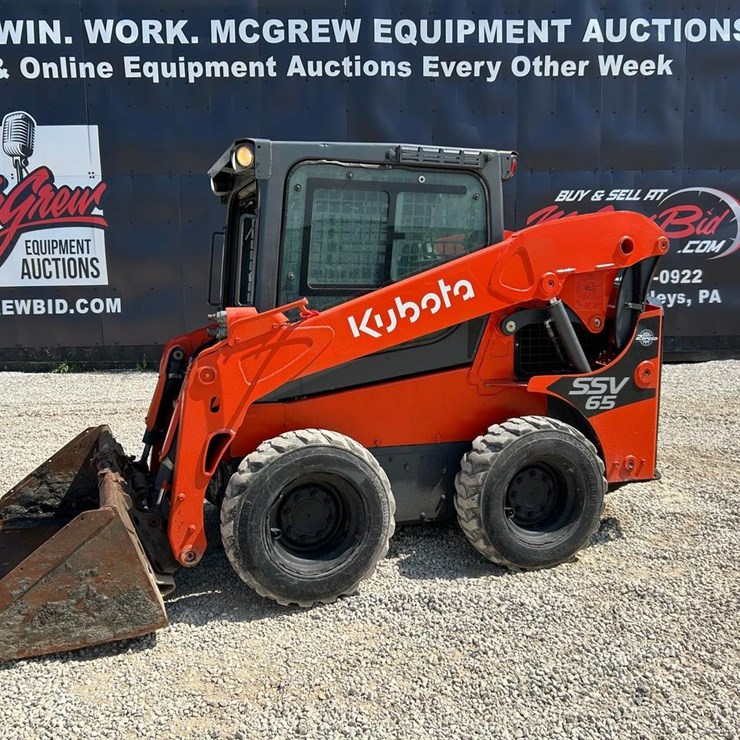 2016 KUBOTA SSV65