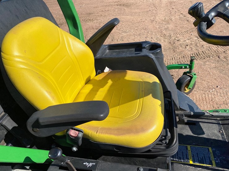 2014-john-deere-1600t-image-36
