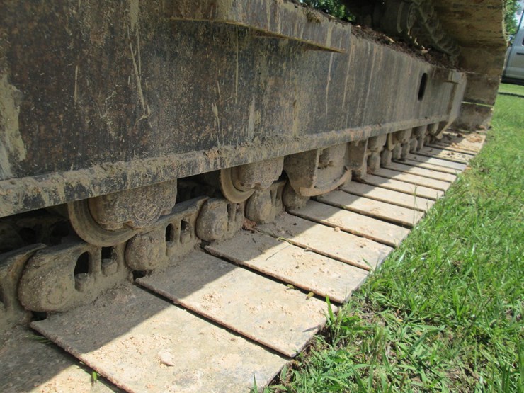 deere-200-lc-image-15