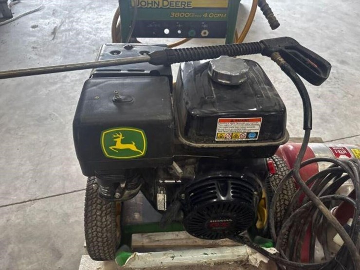 john-deere-3800-image-8