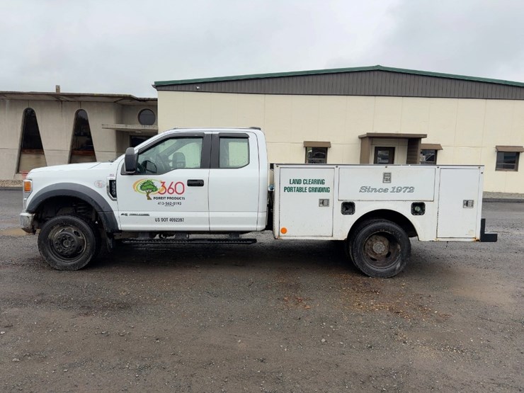 2021-ford-f550-xl-image-2