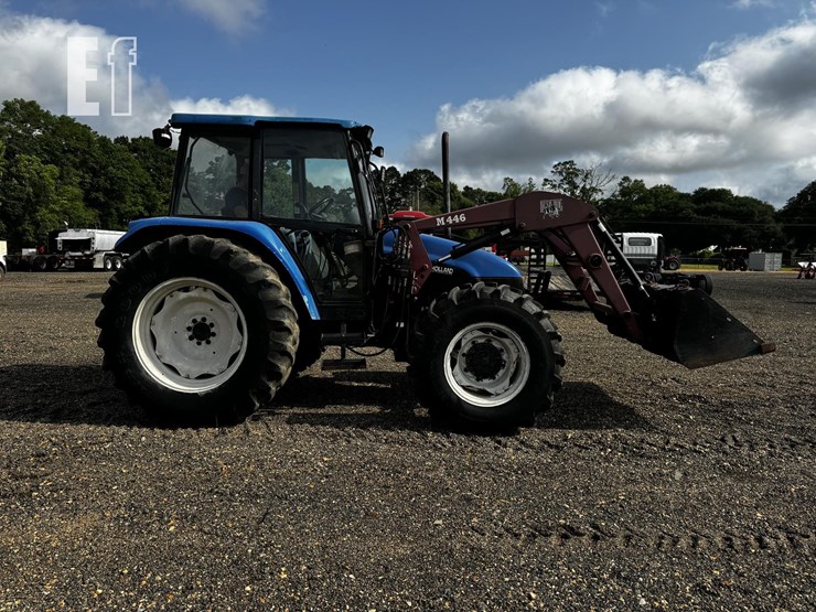 new-holland-7635-image-4
