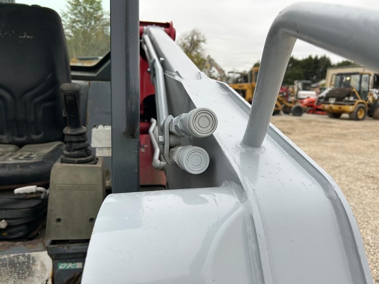 takeuchi-tl150-image-11